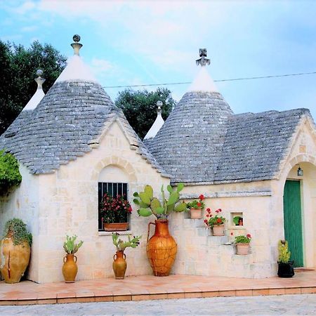 مبيت وإفطار سيغلي ميسابيكا Trullo Al Monte المظهر الخارجي الصورة