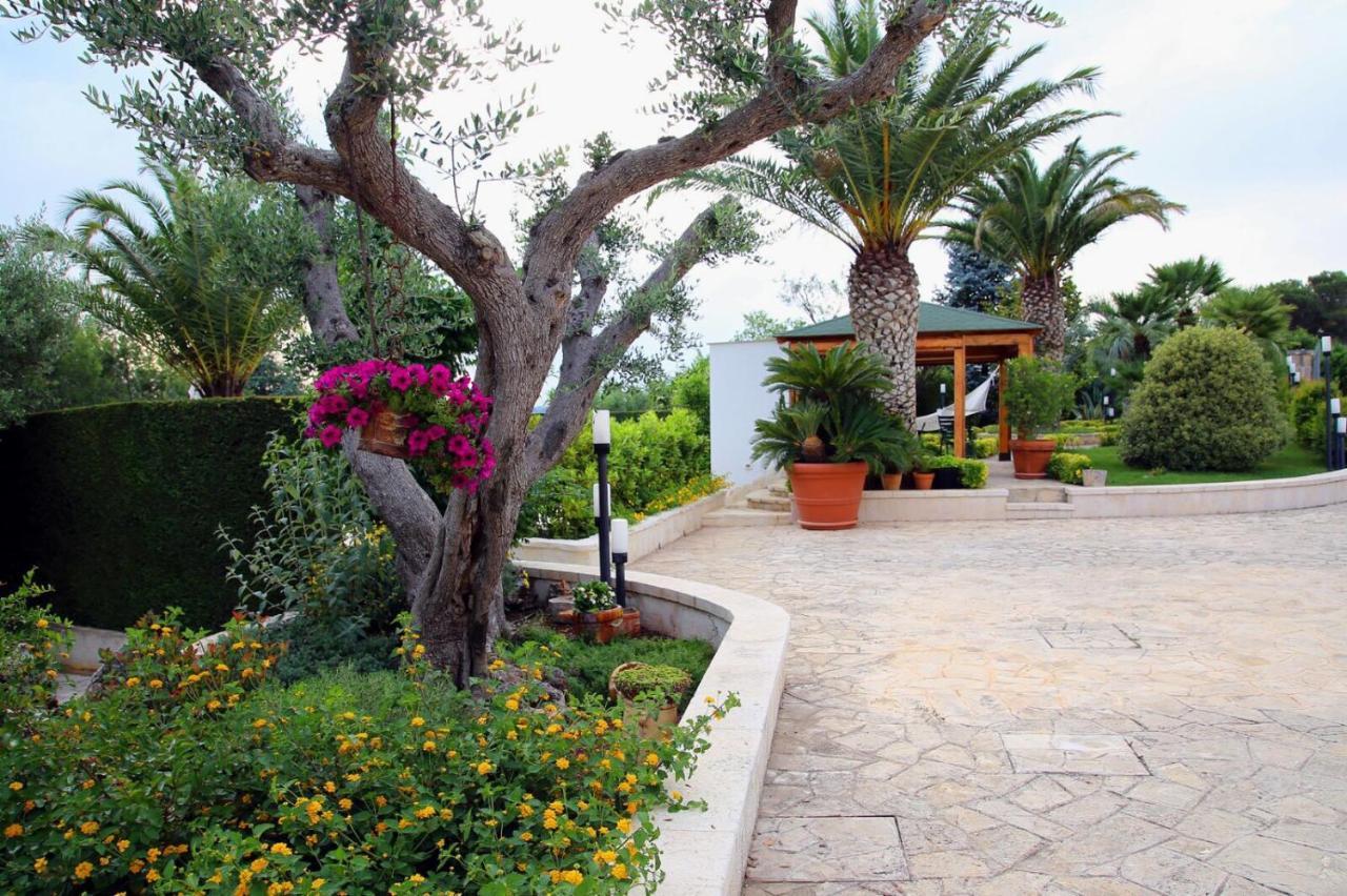 مبيت وإفطار سيغلي ميسابيكا Trullo Al Monte المظهر الخارجي الصورة